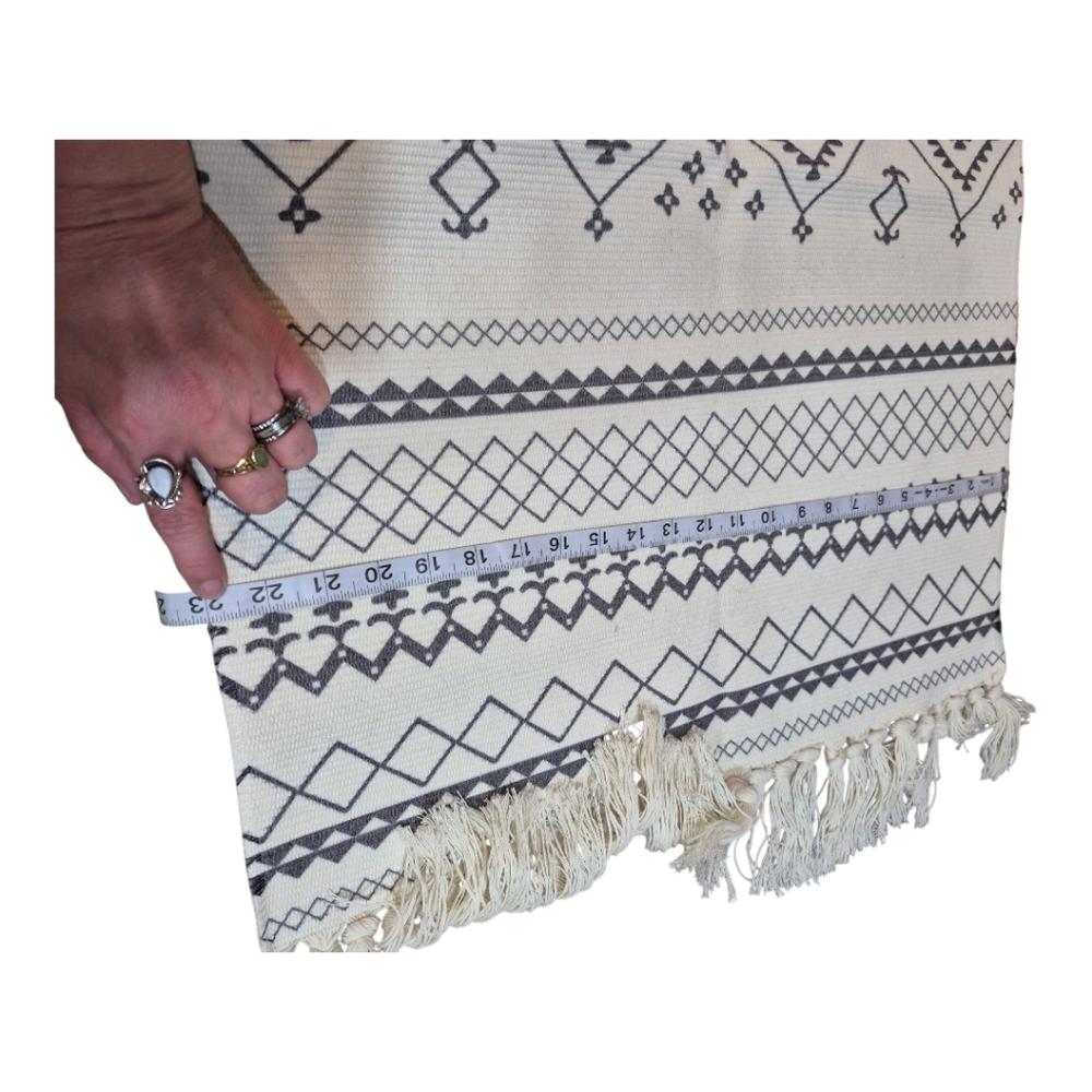 Boho Throw Rug White And Gray - Picture 5 of 6